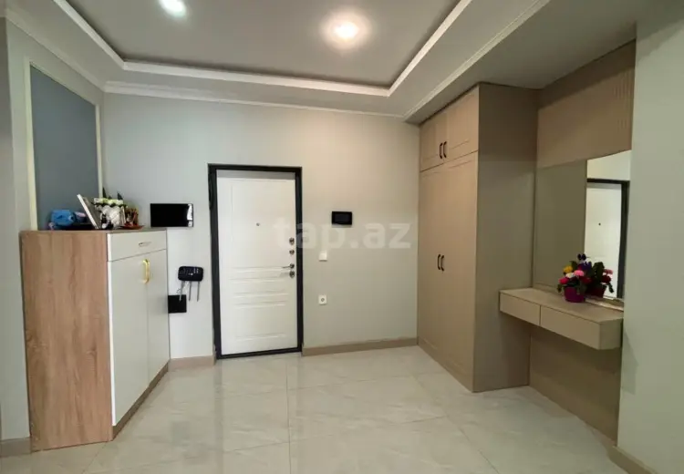 3 otaqlı mənzil , Bakı