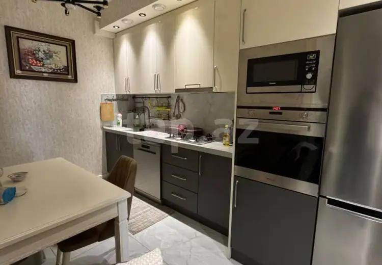 3 otaqlı mənzil , Bakı