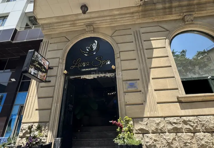 200 m² Obyekt / Ofis Satılır, Səbail, Bakı
