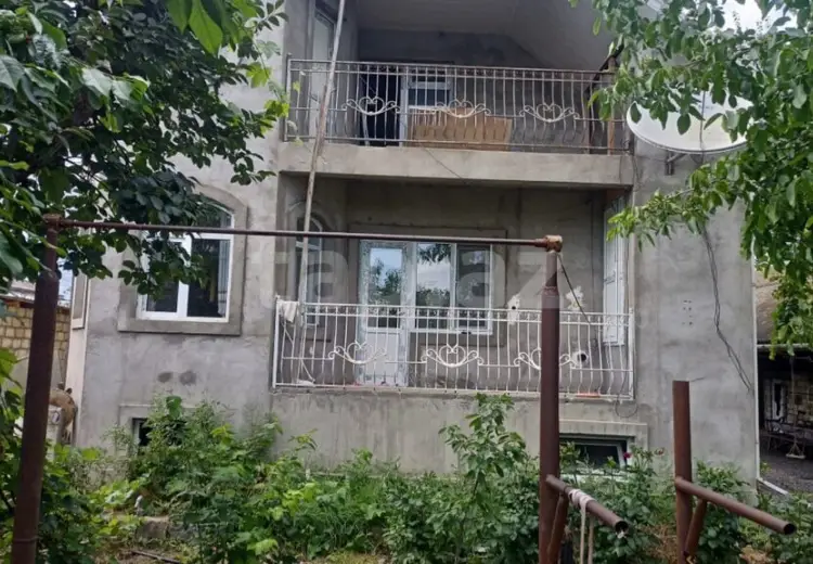 3 otaqlı mənzil , Xudat