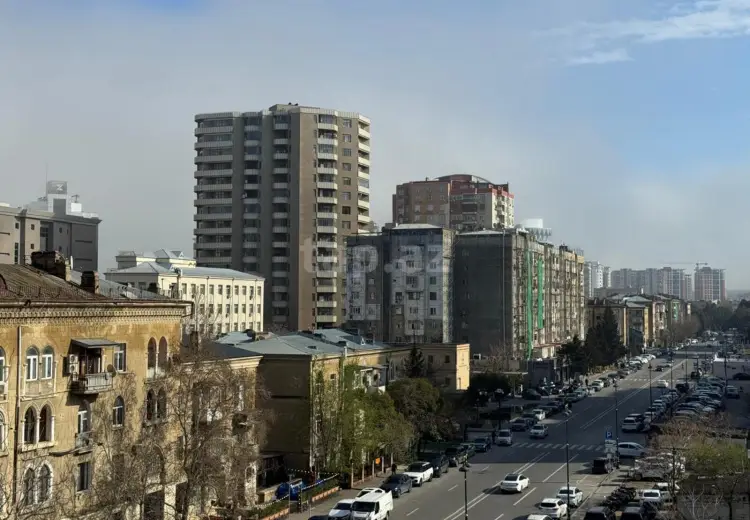 3 otaqlı mənzil , Bakı