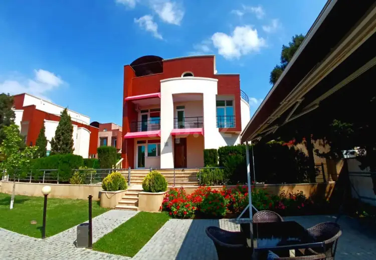 3 otaqlı mənzil Kirayə (günlük), Şıxov qəs., Səbail, Bakı