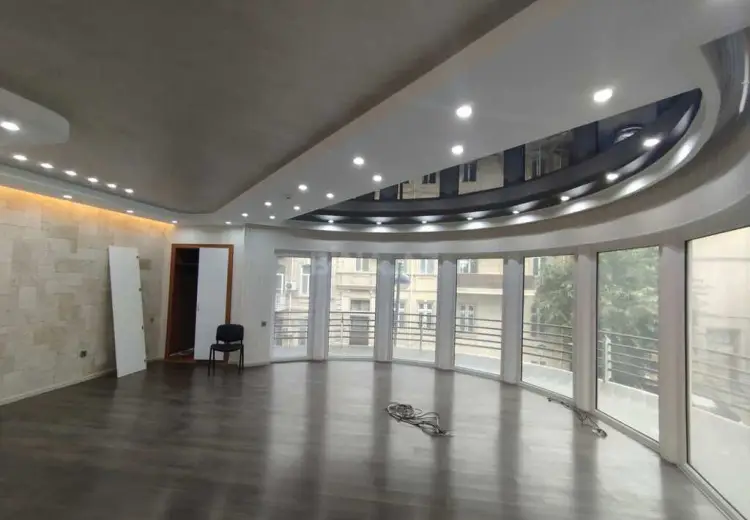 2000 m² Obyekt / Ofis Kirayə (aylıq), Nəsimi, Bakı
