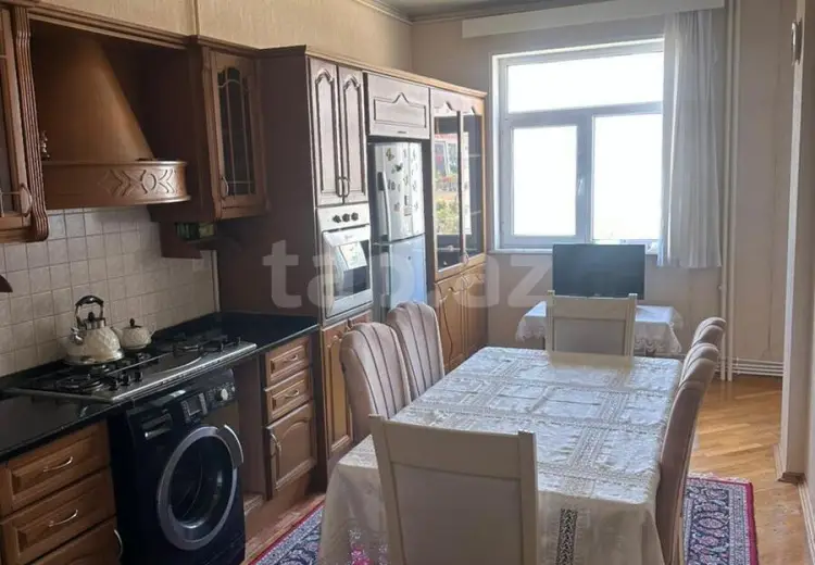 3 otaqlı mənzil , Bakı
