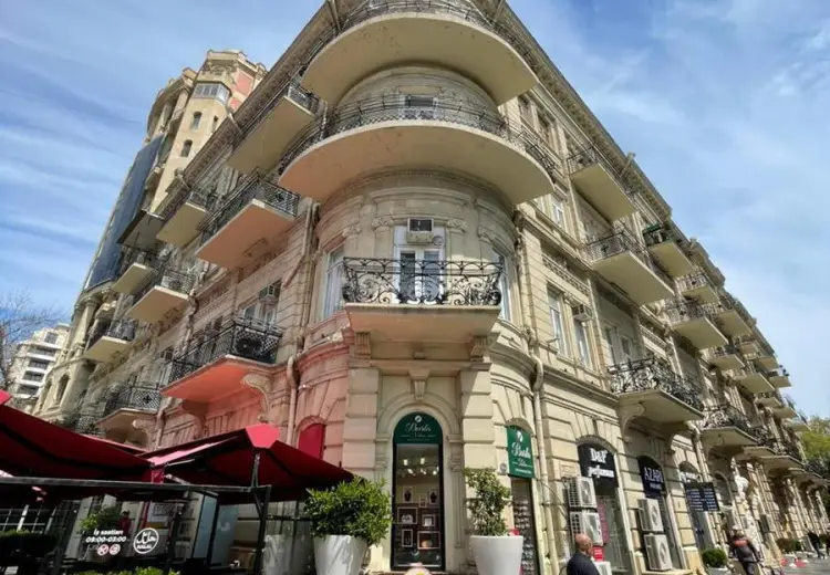 500 m² Obyekt / Ofis Kirayə (aylıq), Səbail, Bakı