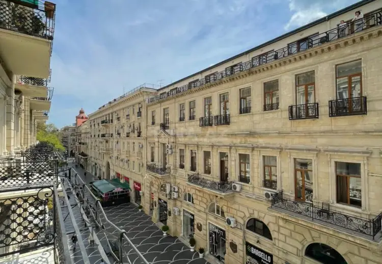 500 m² Obyekt / Ofis Kirayə (aylıq), Səbail, Bakı