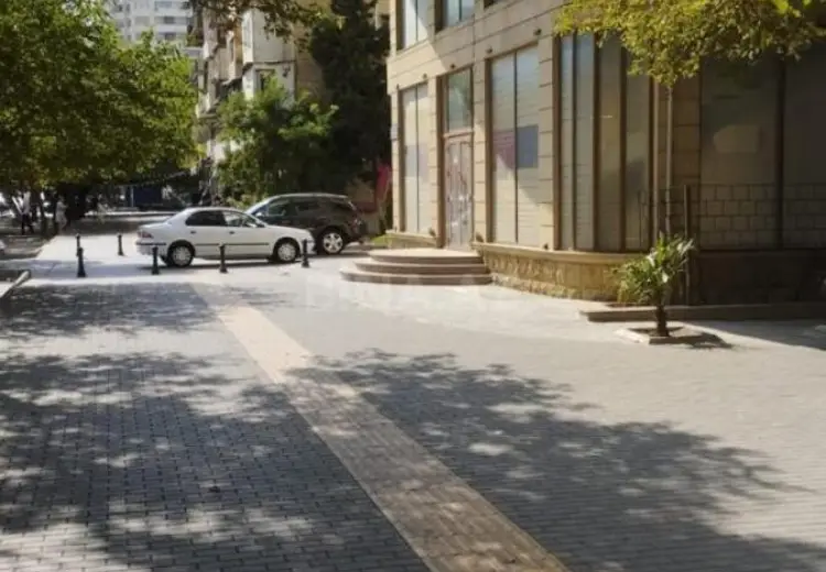 1400 m² Obyekt / Ofis Kirayə (aylıq), Yasamal, Bakı