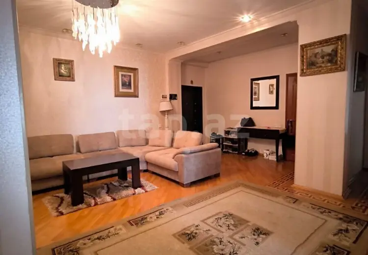 3 otaqlı mənzil , Bakı