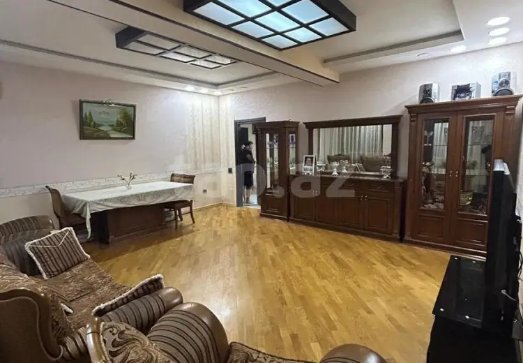 3 otaqlı mənzil , Bakı