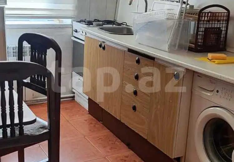 3 otaqlı mənzil , Bakı