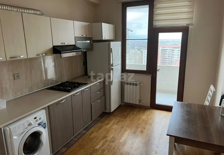 3 otaqlı mənzil , Bakı