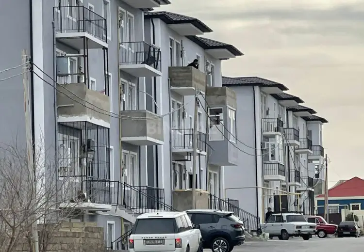 2 otaqlı mənzil Satılır, Dədə Qorqud qəs., Suraxanı, Bakı