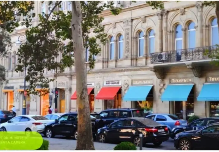 4 otaqlı mənzil Satılır, İçəri şəhər, Səbail, Bakı