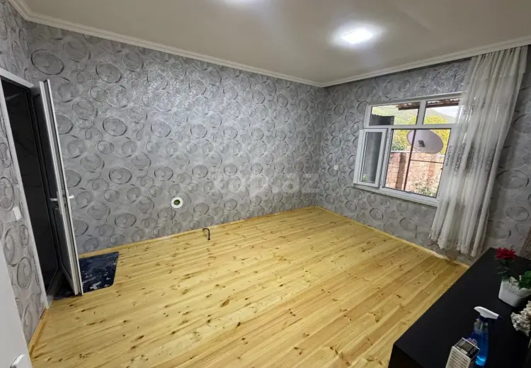 3 otaqlı mənzil , Şəki