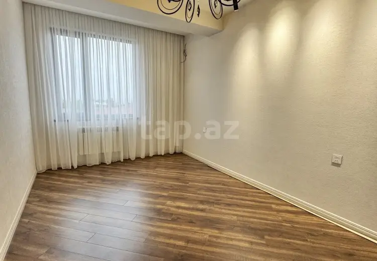 3 otaqlı mənzil , Bakı
