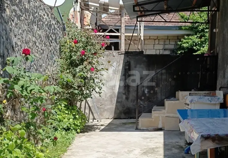 3 otaqlı mənzil , Şəki
