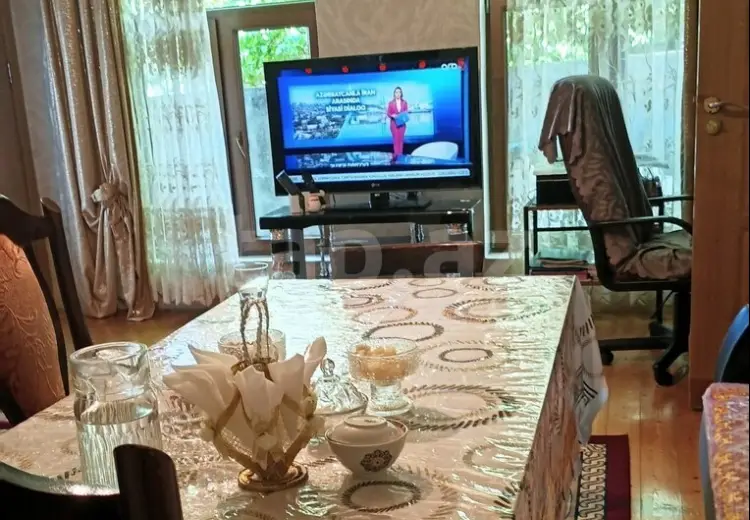 3 otaqlı mənzil , Şəki