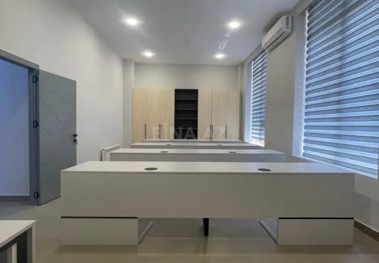 200 m² Obyekt / Ofis Satılır, Səbail, Bakı