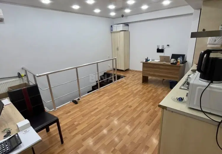 90 m² Obyekt / Ofis Satılır, Yasamal qəs., Yasamal, Bakı