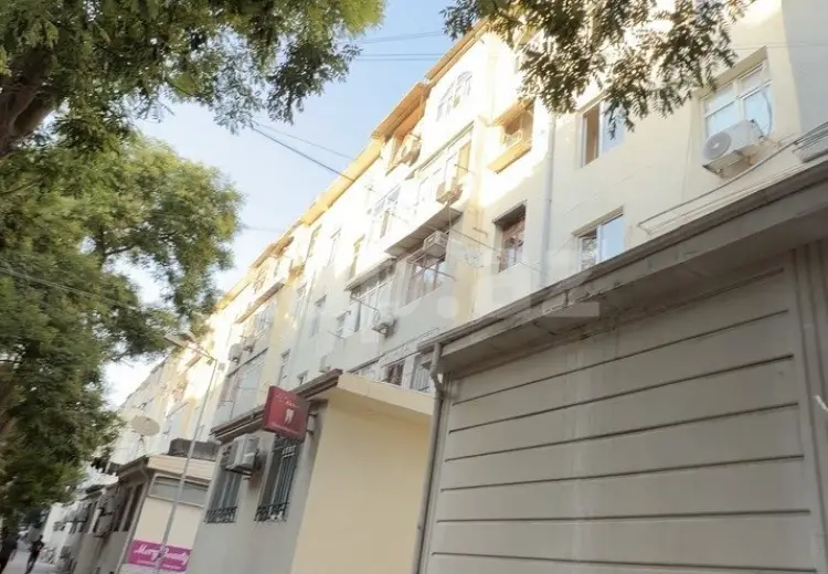 3 otaqlı mənzil , Bakı
