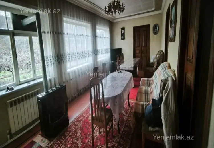 6 otaqlı mənzil Satılır, Quba