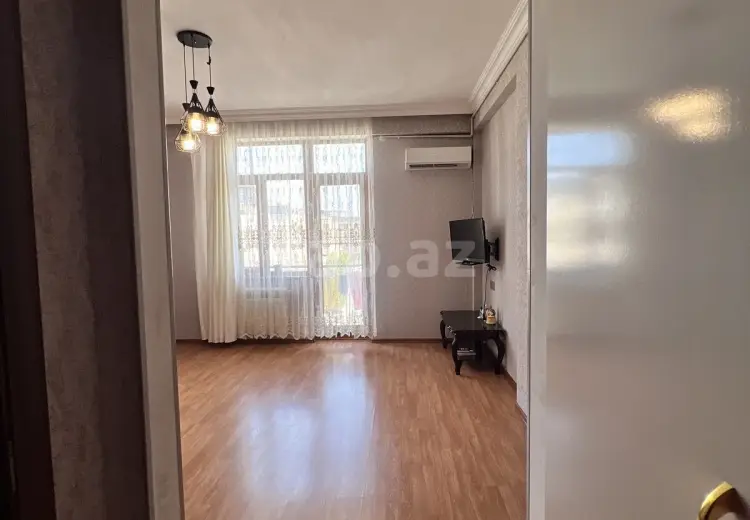 3 otaqlı mənzil , Xırdalan