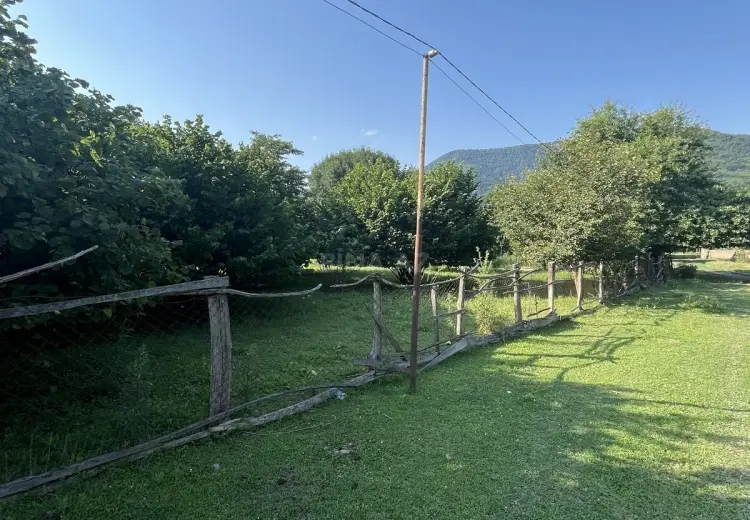 12 sot Torpaq Satılır, Qax