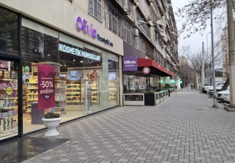 122 m² Obyekt / Ofis Satılır, 8-ci mikrorayon, Binəqədi, Bakı