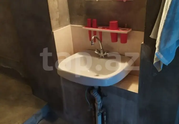 3 otaqlı mənzil , Şəki