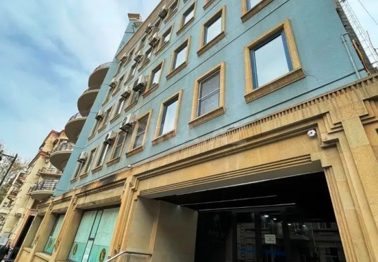 2000 m² Obyekt / Ofis Kirayə (aylıq), Səbail, Bakı