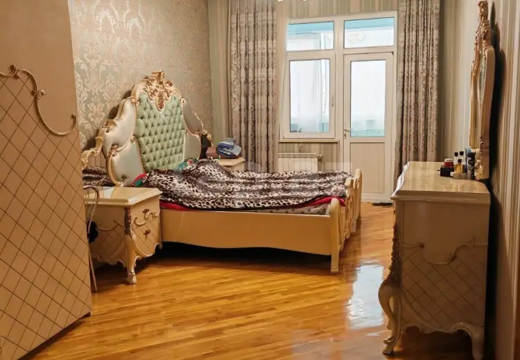 3 otaqlı mənzil , Bakı