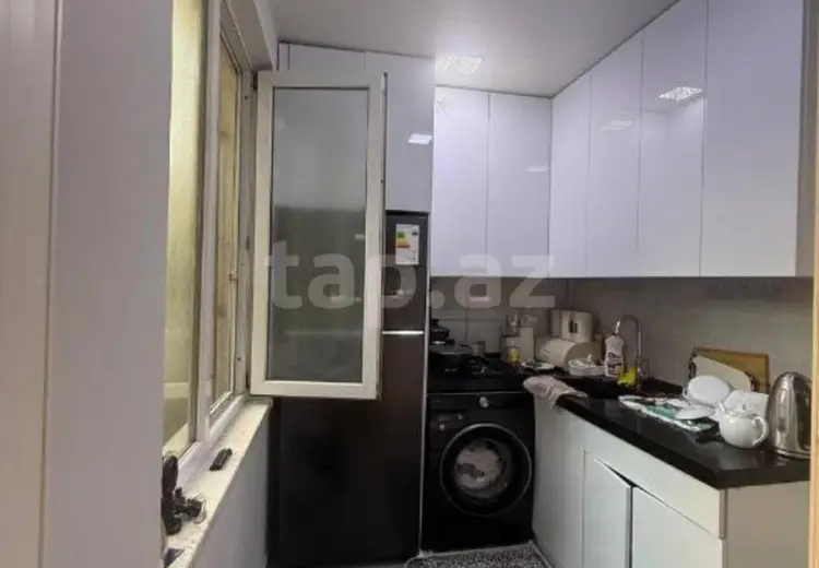 3 otaqlı mənzil , Bakı
