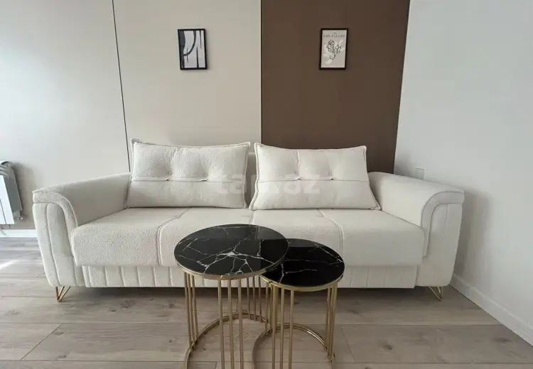 3 otaqlı mənzil , Bakı