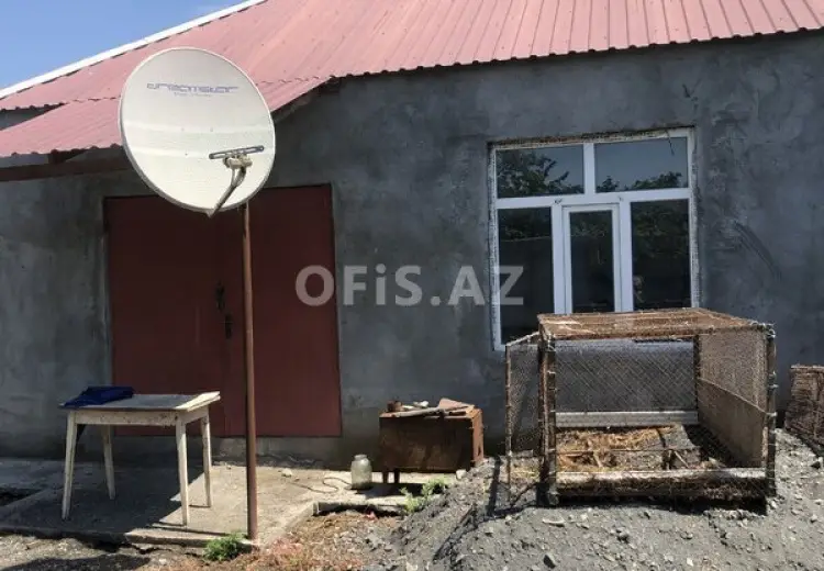 800 m² Obyekt / Ofis Satılır, Qax