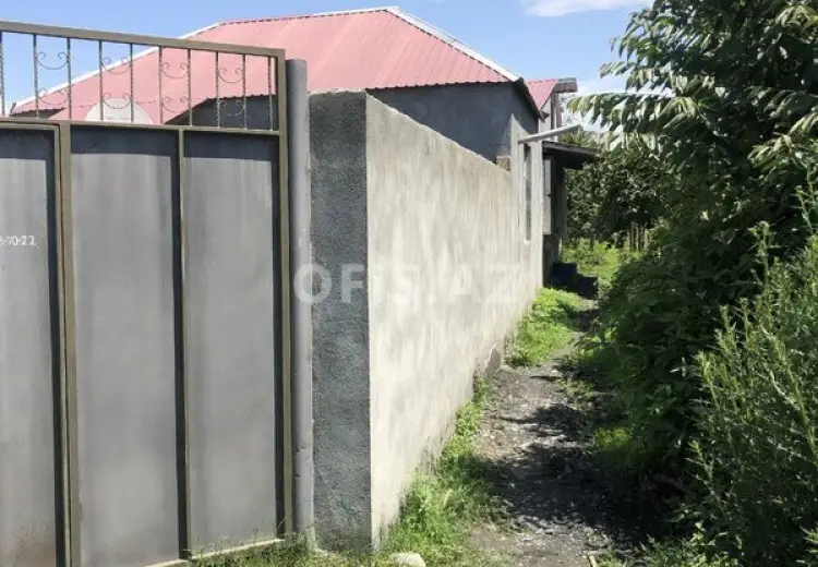 800 m² Obyekt / Ofis Satılır, Qax
