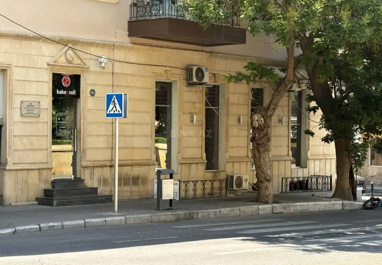 80 m² Obyekt / Ofis Satılır, Səbail, Bakı