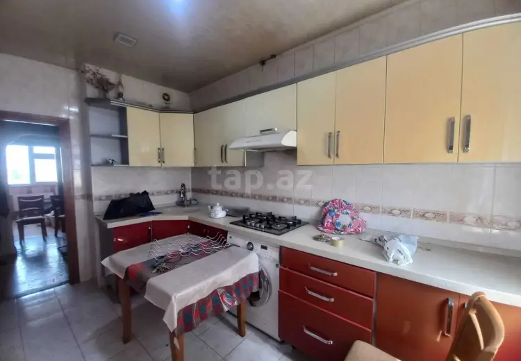 3 otaqlı mənzil , Bakı