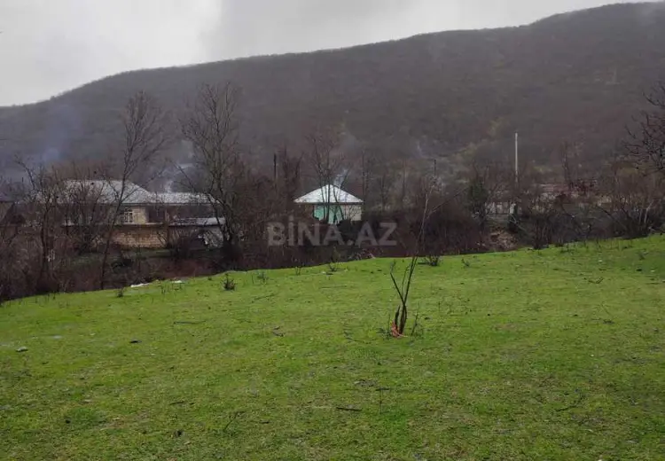 3 otaqlı mənzil Satılır, Şəki