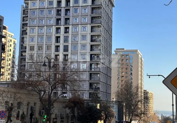 3 otaqlı mənzil , Bakı