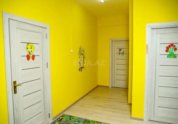 425 m² Obyekt / Ofis Satılır, Laçın