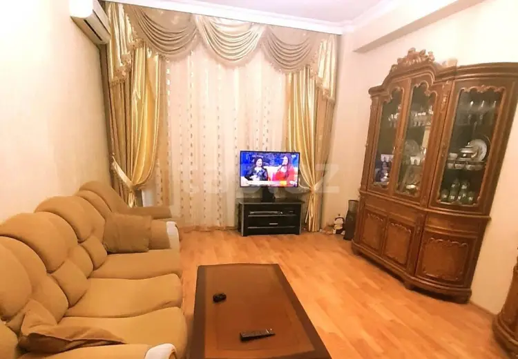 3 otaqlı mənzil , Bakı