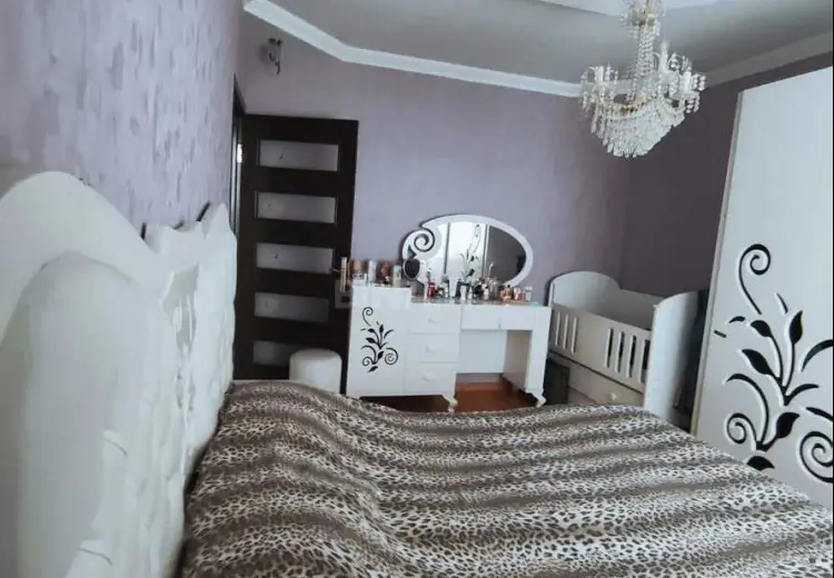 4 otaqlı mənzil Satılır, Gəncə