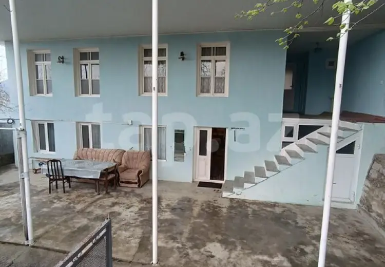 3 otaqlı mənzil , Şəki
