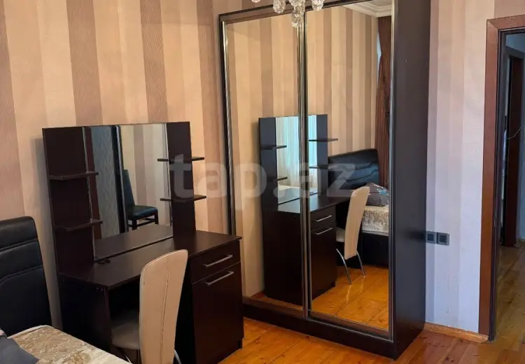 3 otaqlı mənzil , Bakı