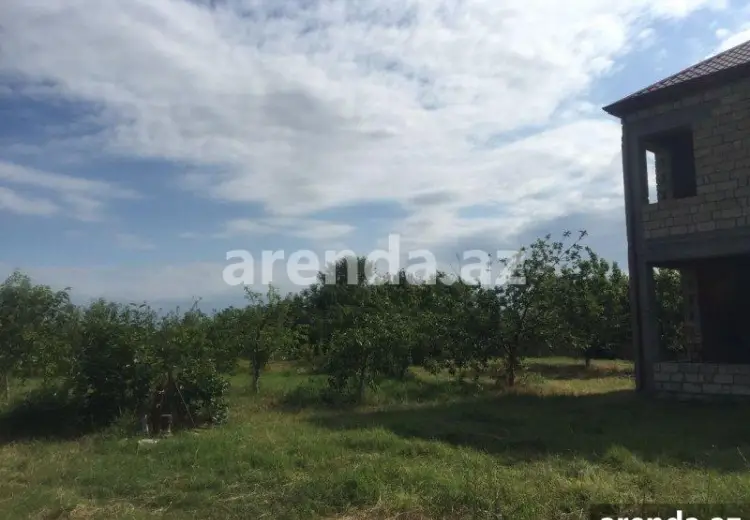 3 otaqlı mənzil Satılır,