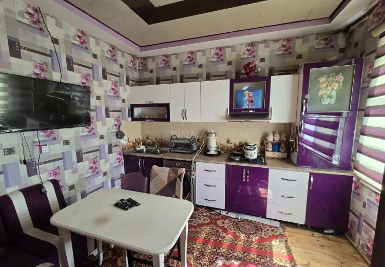 4 otaqlı mənzil Satılır, Qəbələ