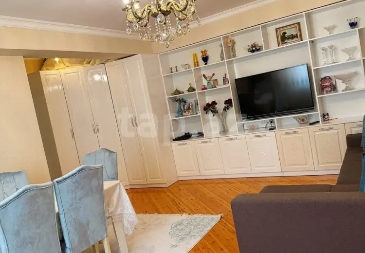 3 otaqlı mənzil , Bakı