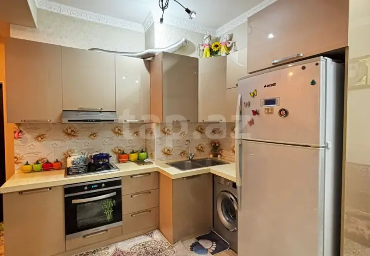 3 otaqlı mənzil , Bakı