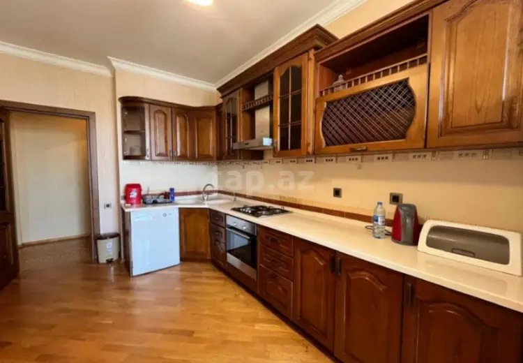 3 otaqlı mənzil , Bakı