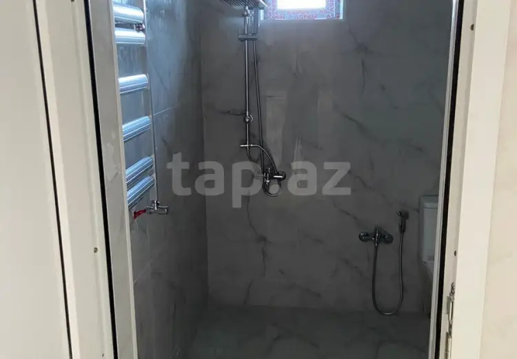 4 otaqlı mənzil , Bakı